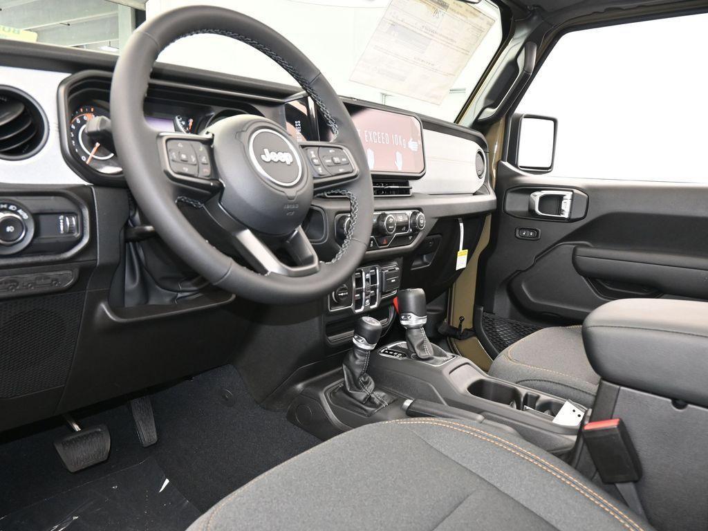 new 2025 Jeep Wrangler car