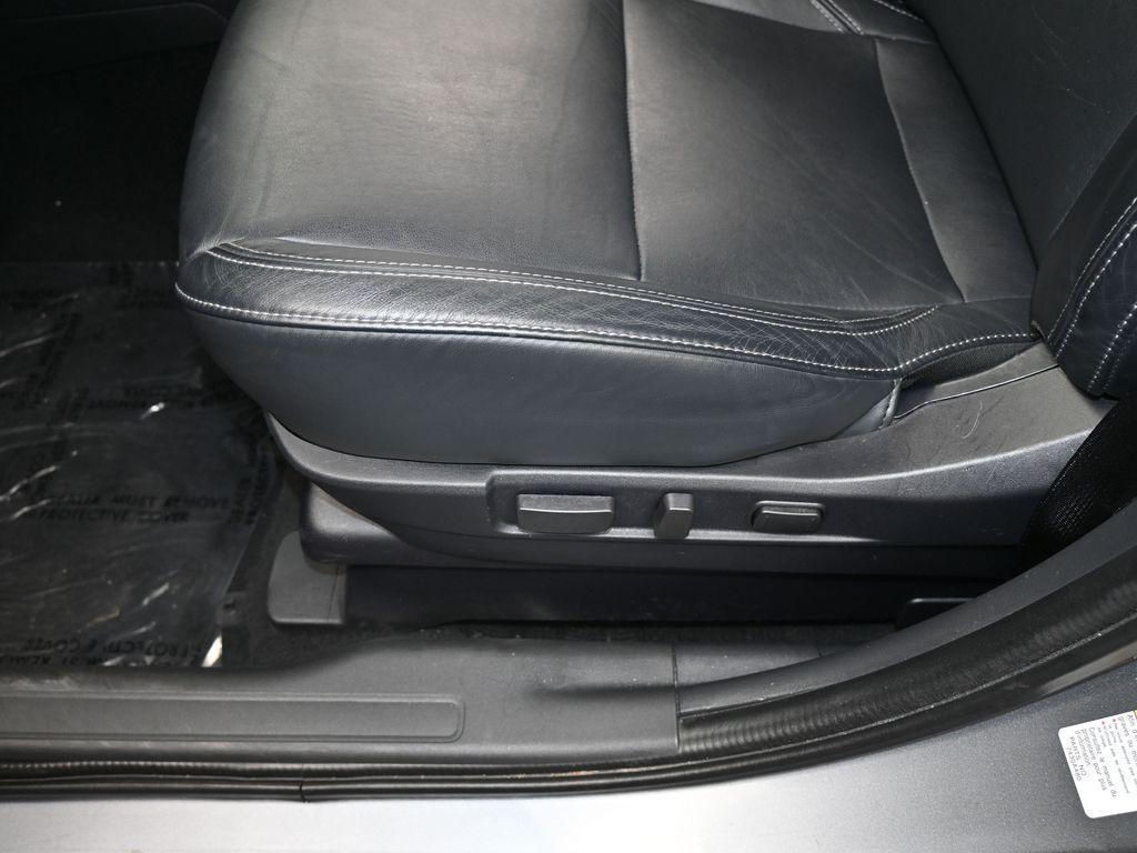 used 2022 Mitsubishi Outlander PHEV car, priced at $20,786