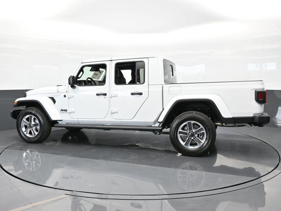 new 2024 Jeep Gladiator car, priced at $44,408