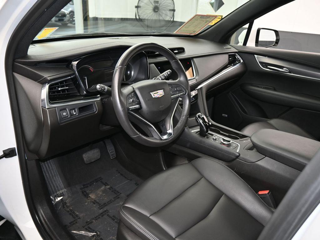 used 2023 Cadillac XT6 car, priced at $32,457