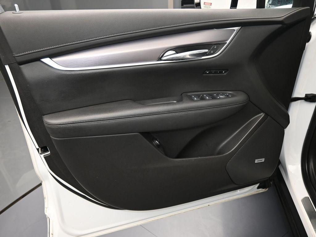 used 2023 Cadillac XT6 car, priced at $32,457