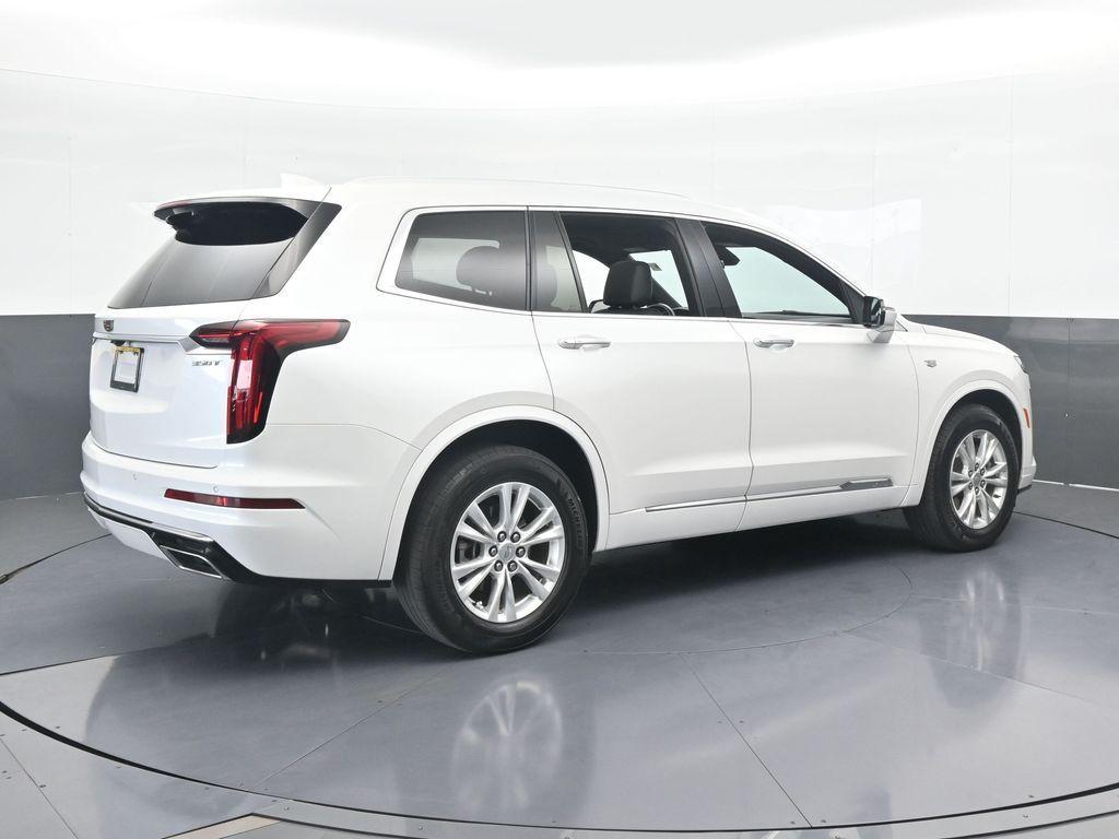 used 2023 Cadillac XT6 car, priced at $32,457