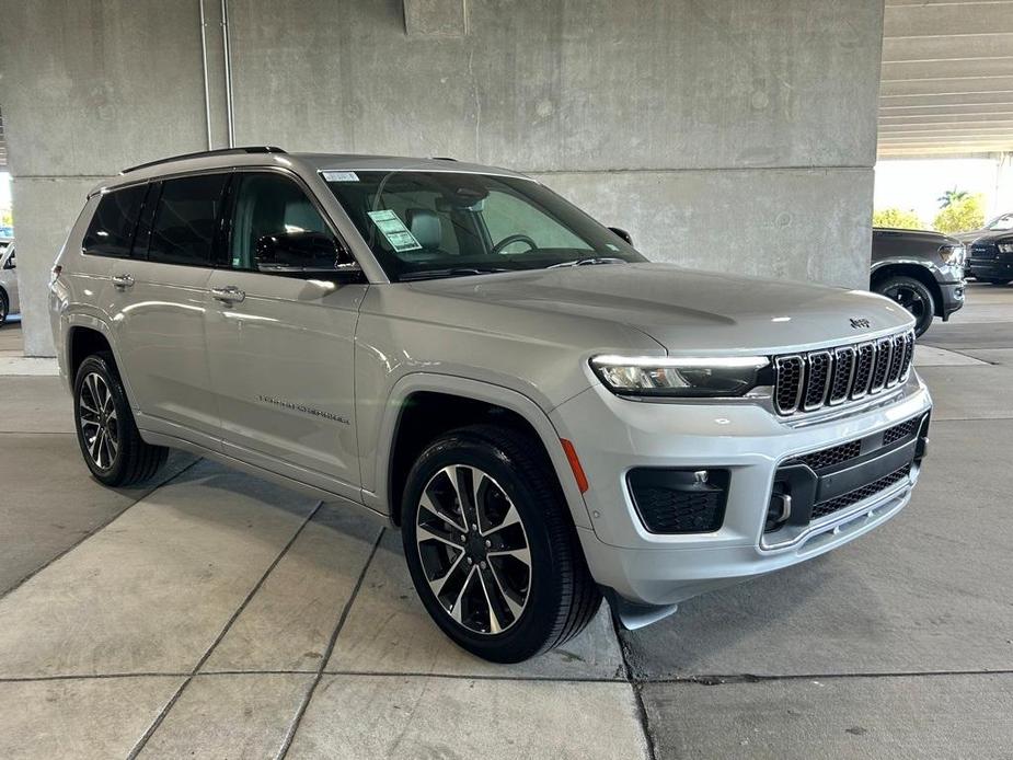 new 2022 Jeep Grand Cherokee L car, priced at $57,037