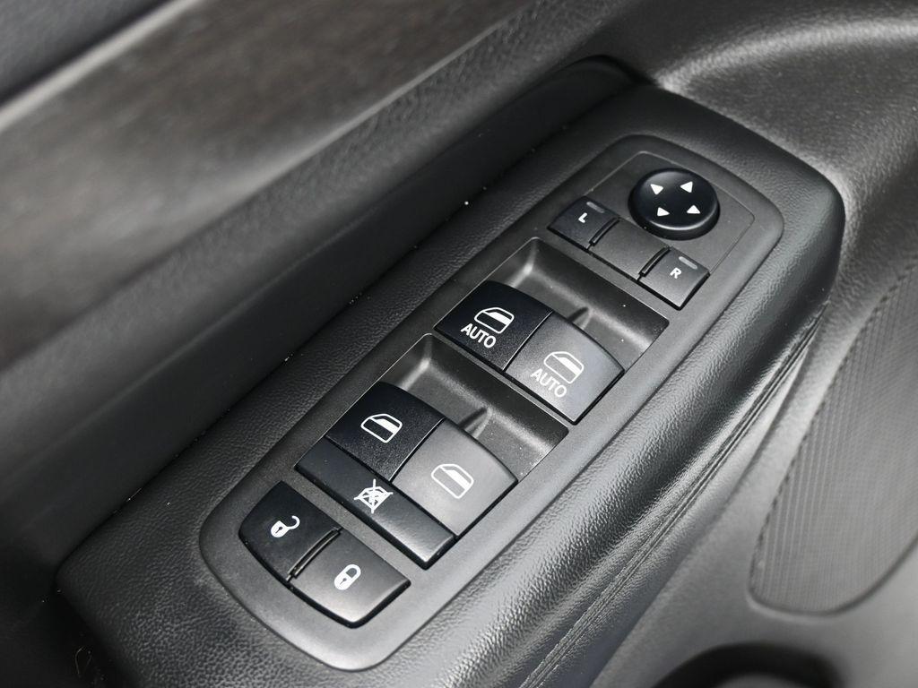used 2018 Jeep Grand Cherokee car, priced at $18,999