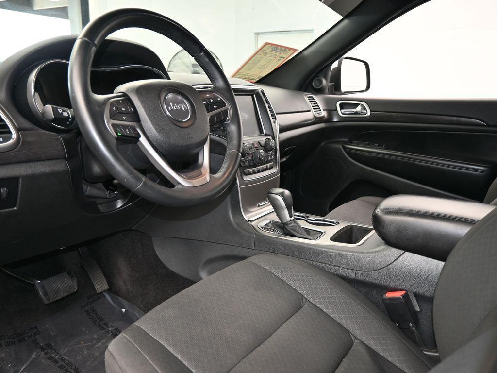 used 2018 Jeep Grand Cherokee car, priced at $18,999