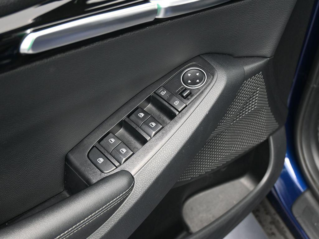 used 2024 Kia Seltos car, priced at $18,990