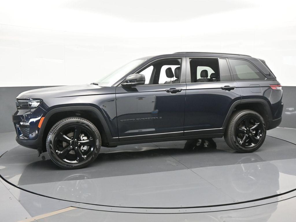 new 2024 Jeep Grand Cherokee car, priced at $42,178