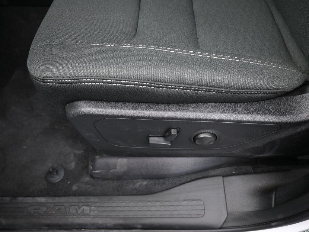 new 2025 Ram 1500 car