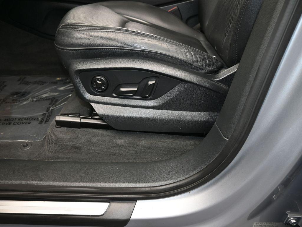 used 2019 Audi Q7 car, priced at $19,999