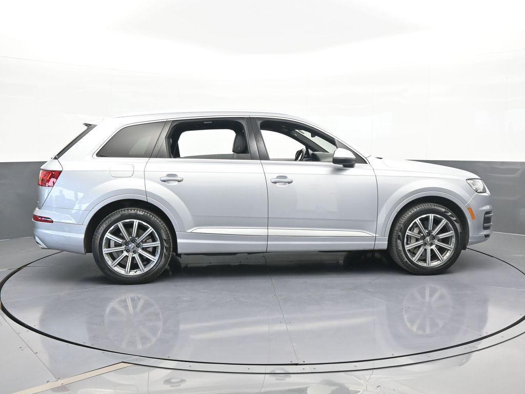 used 2019 Audi Q7 car, priced at $19,999