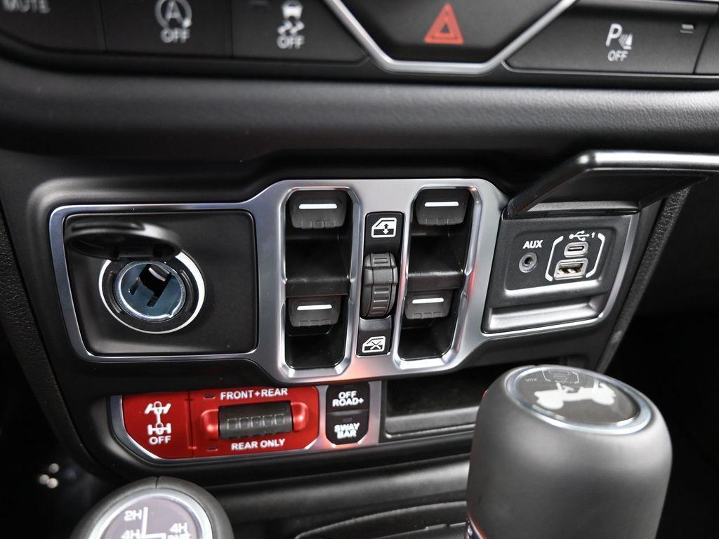 new 2025 Jeep Wrangler car