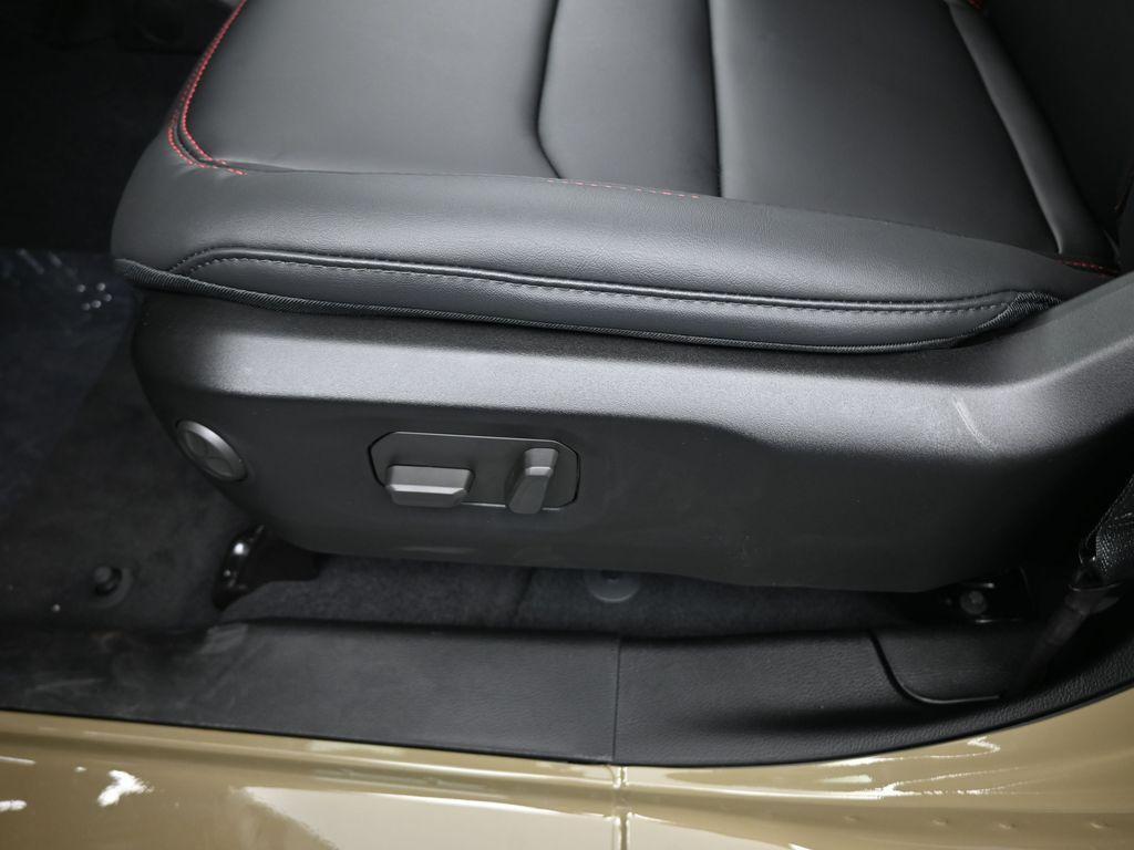 new 2025 Jeep Wrangler car