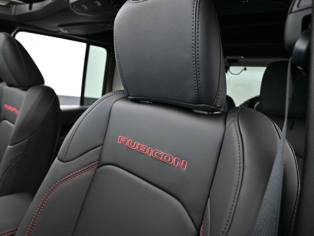 new 2025 Jeep Wrangler car