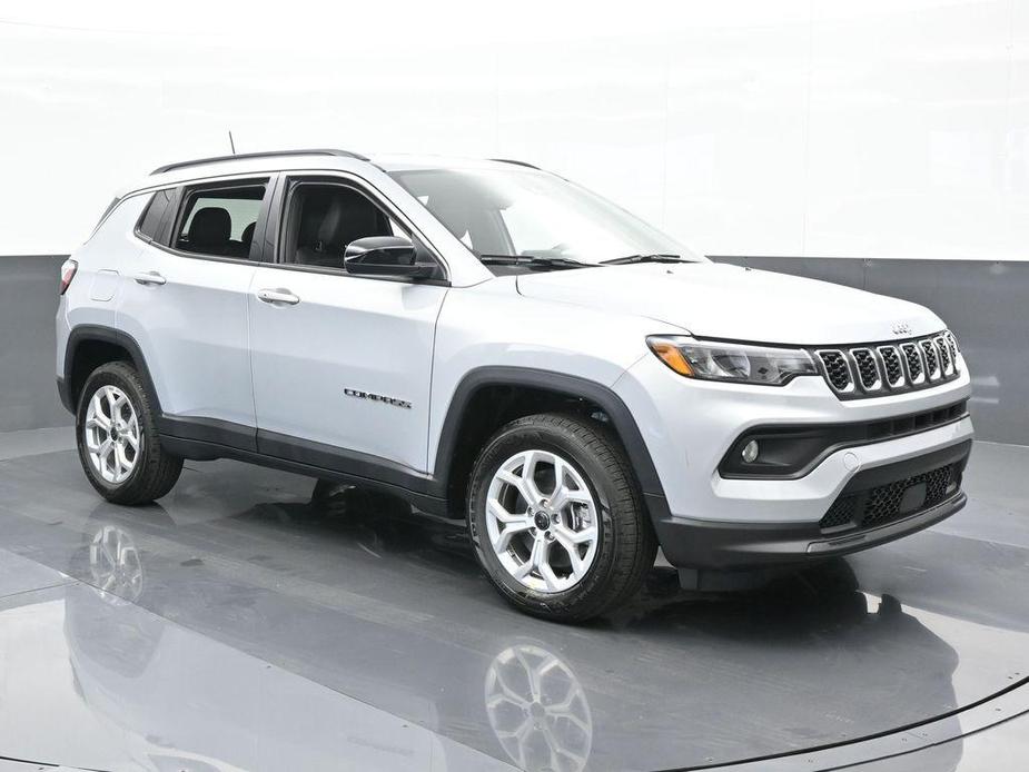 new 2025 Jeep Compass car, priced at $28,187