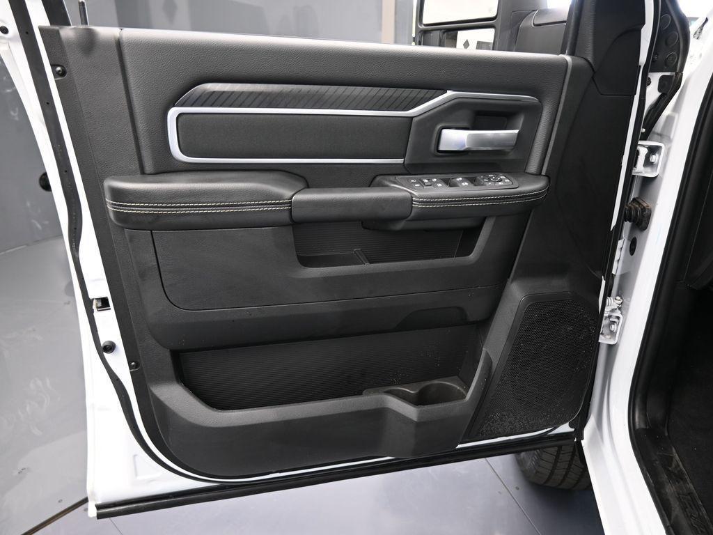 new 2025 Ram 2500 car, priced at $66,518