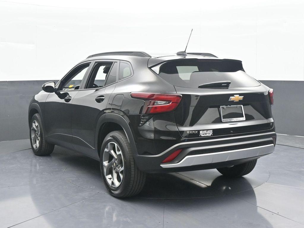 used 2024 Chevrolet Trax car, priced at $17,421