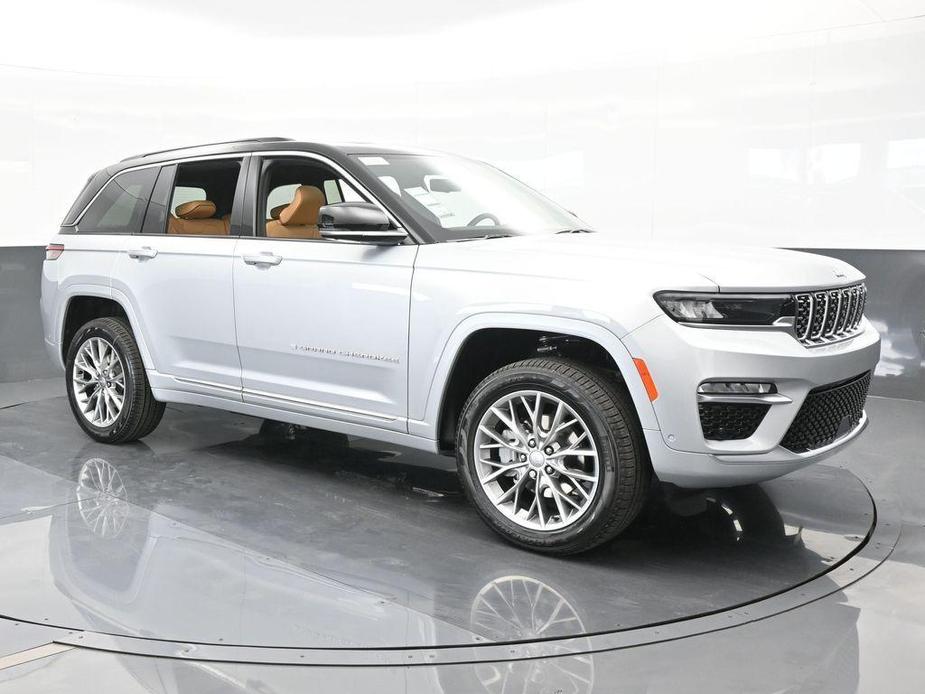 new 2024 Jeep Grand Cherokee car, priced at $52,864