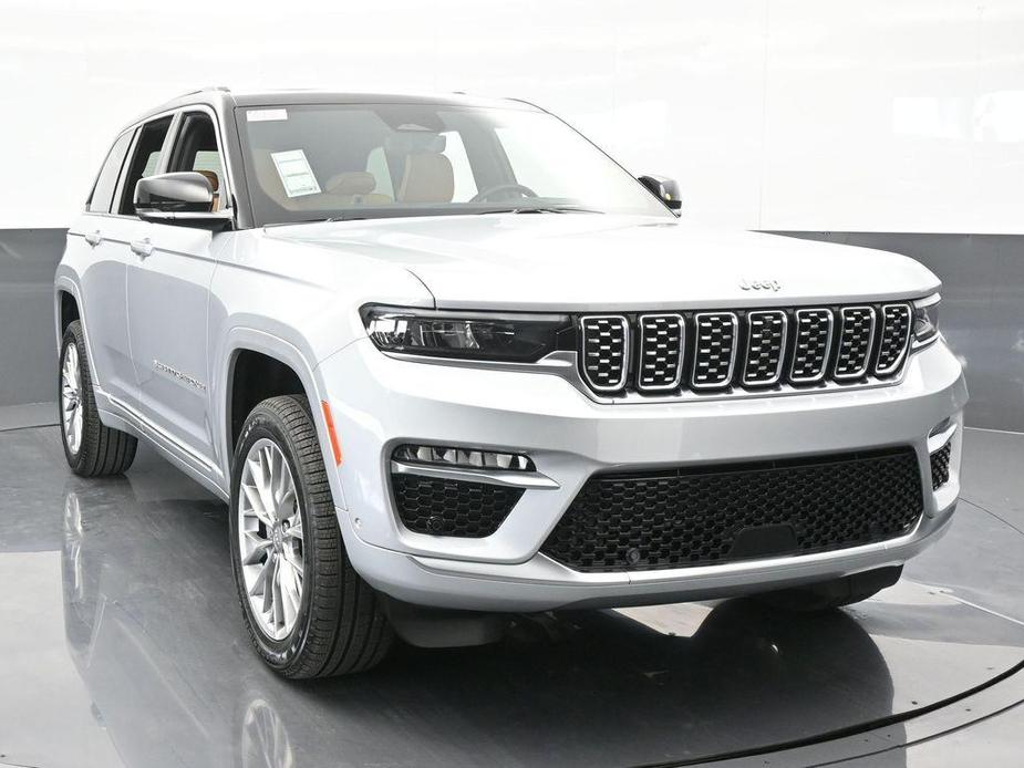 new 2024 Jeep Grand Cherokee car, priced at $52,864