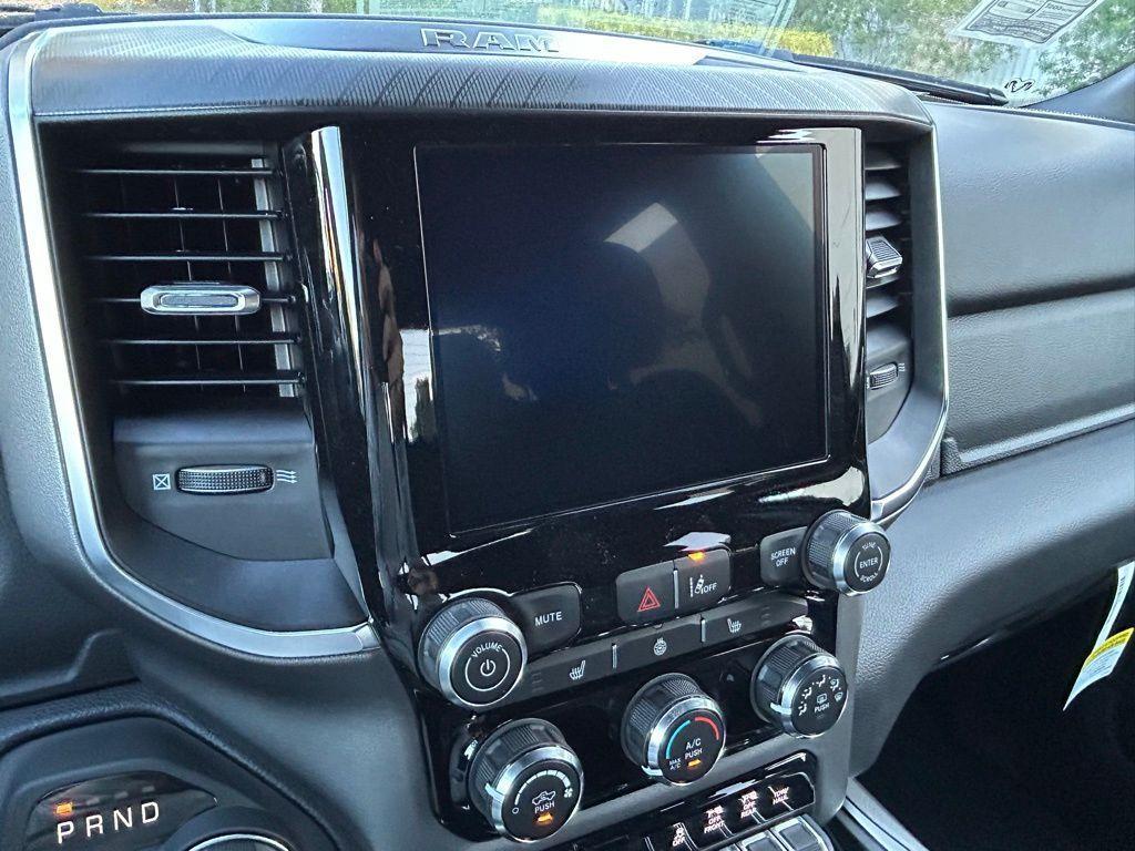 new 2025 Ram 1500 car, priced at $39,772