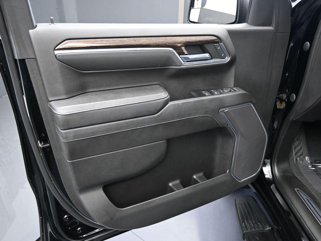 used 2023 GMC Sierra 1500 car, priced at $46,300