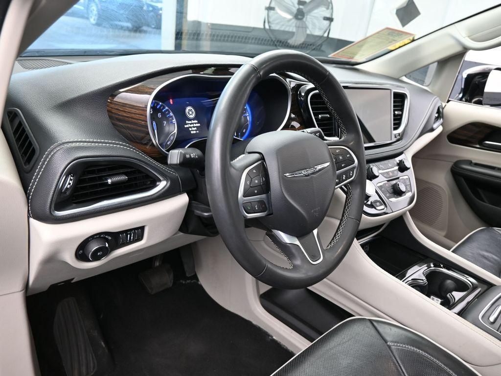 used 2023 Chrysler Pacifica car, priced at $23,595