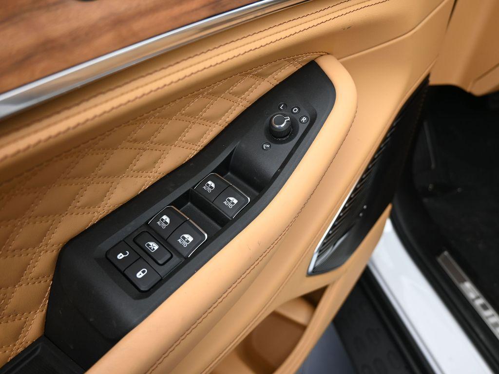 new 2025 Jeep Grand Cherokee car