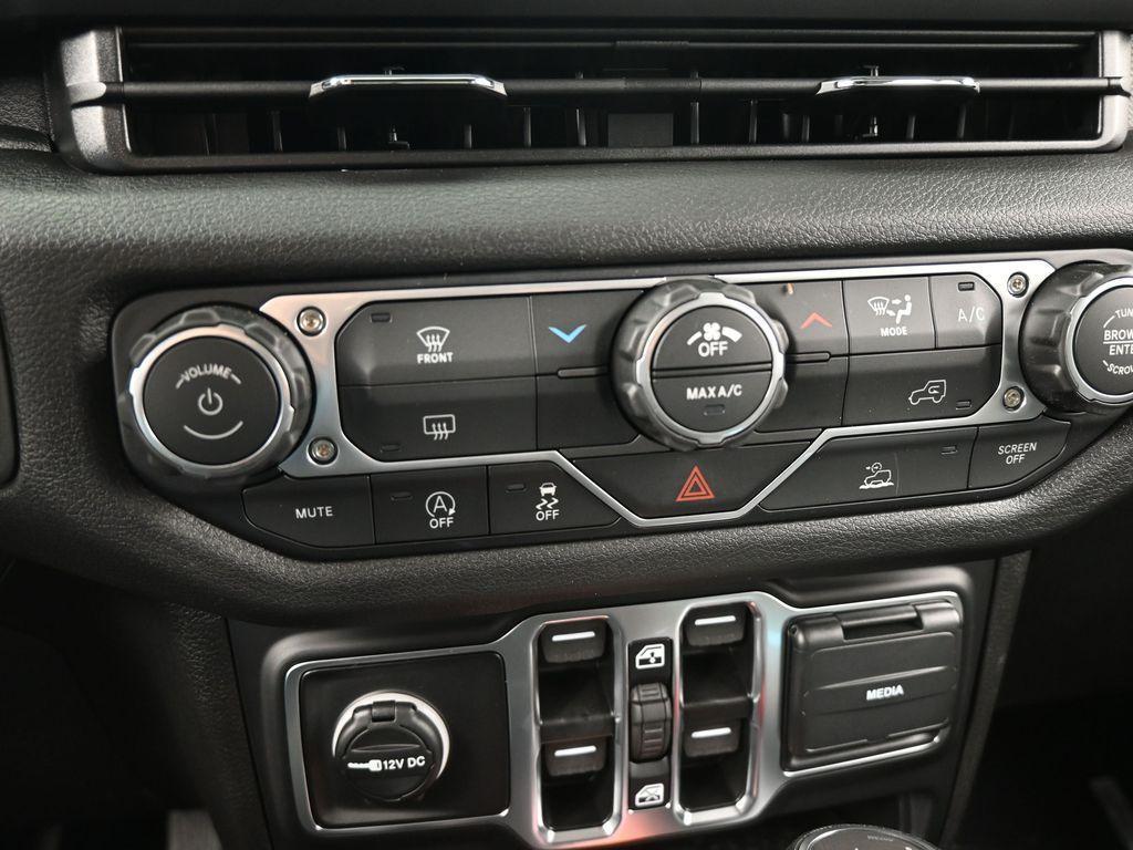 new 2026 Jeep Wrangler car, priced at $46,630