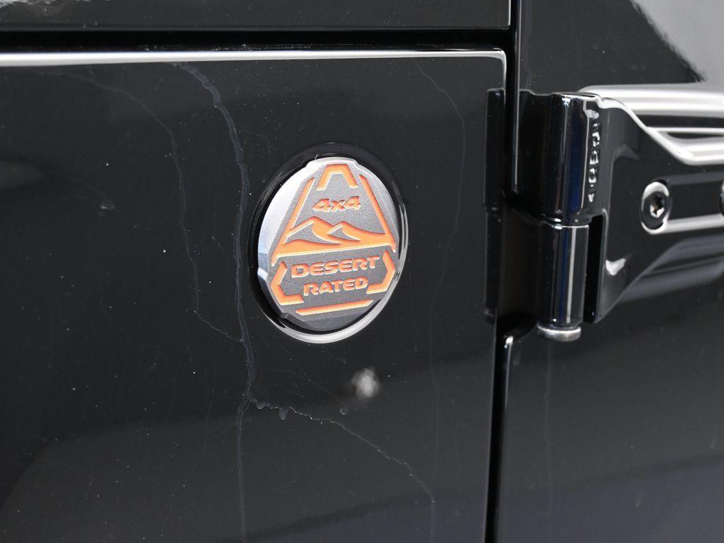 new 2025 Jeep Gladiator car