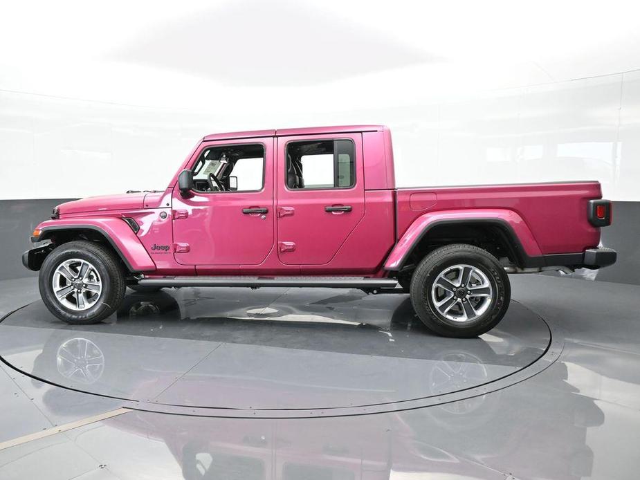 new 2024 Jeep Gladiator car, priced at $45,290