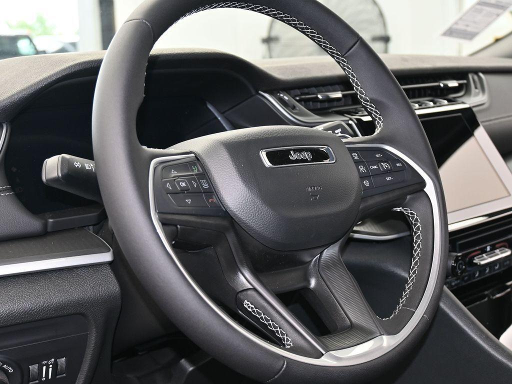 new 2025 Jeep Grand Cherokee car