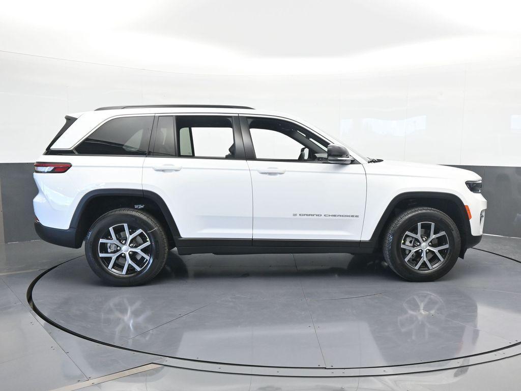 new 2025 Jeep Grand Cherokee car