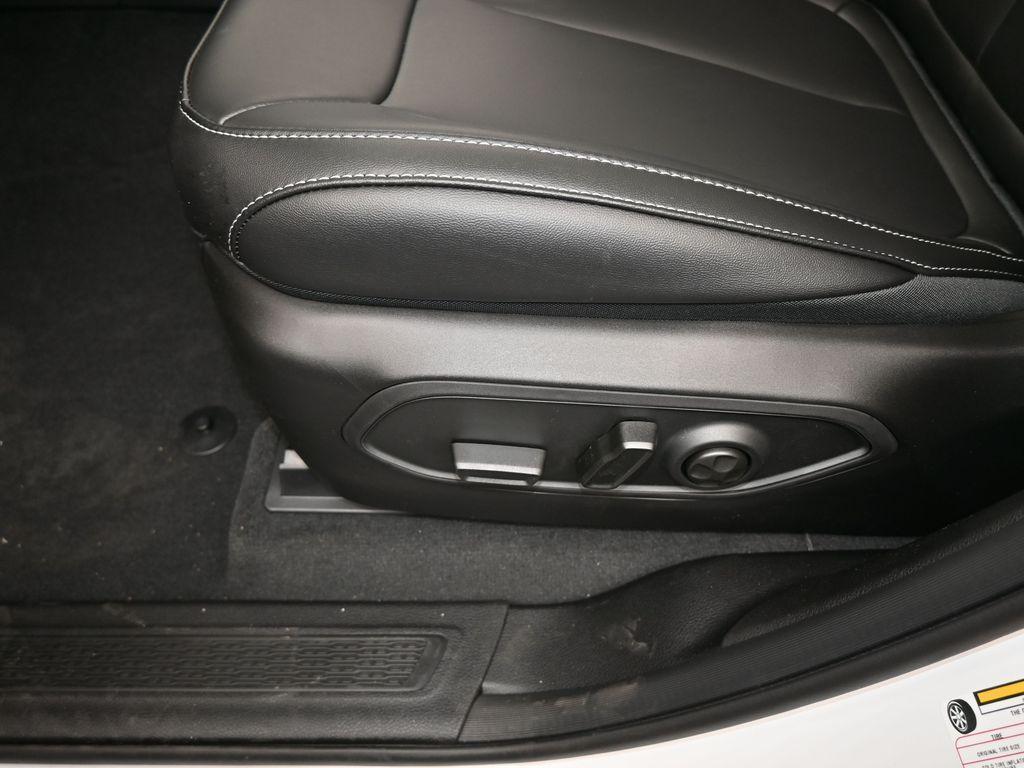 new 2025 Jeep Grand Cherokee car