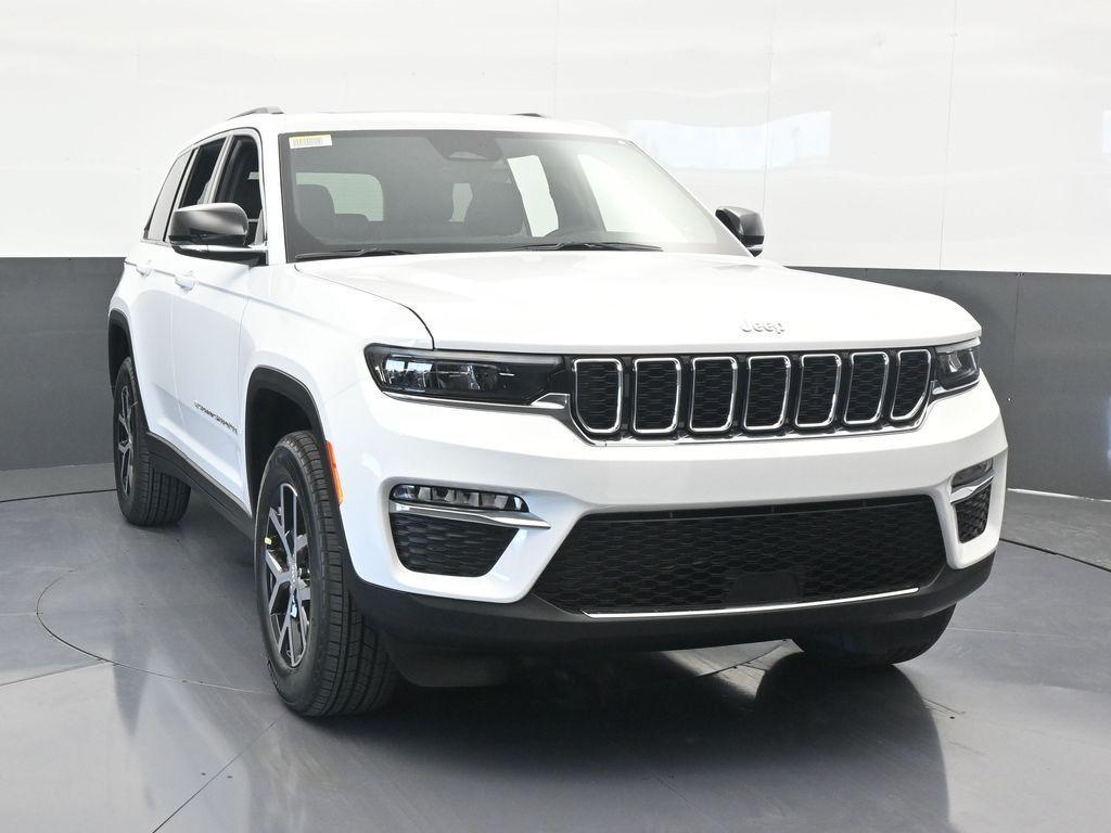 new 2025 Jeep Grand Cherokee car