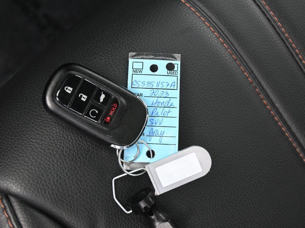 used 2023 Honda Pilot car, priced at $40,991