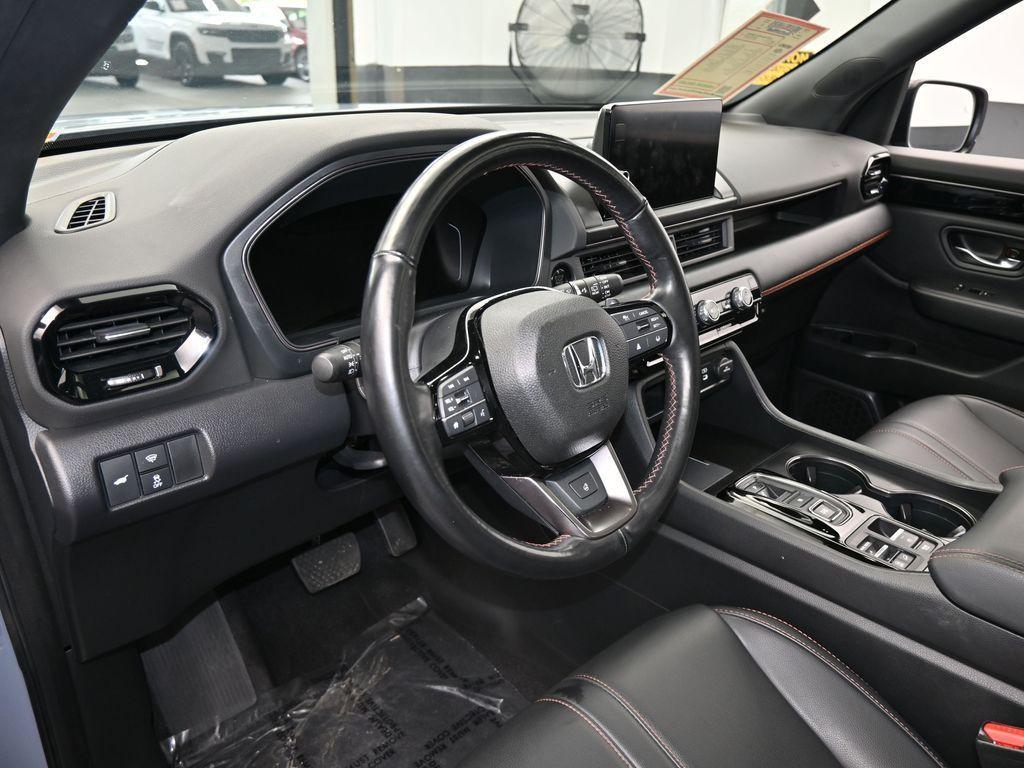 used 2023 Honda Pilot car, priced at $40,991