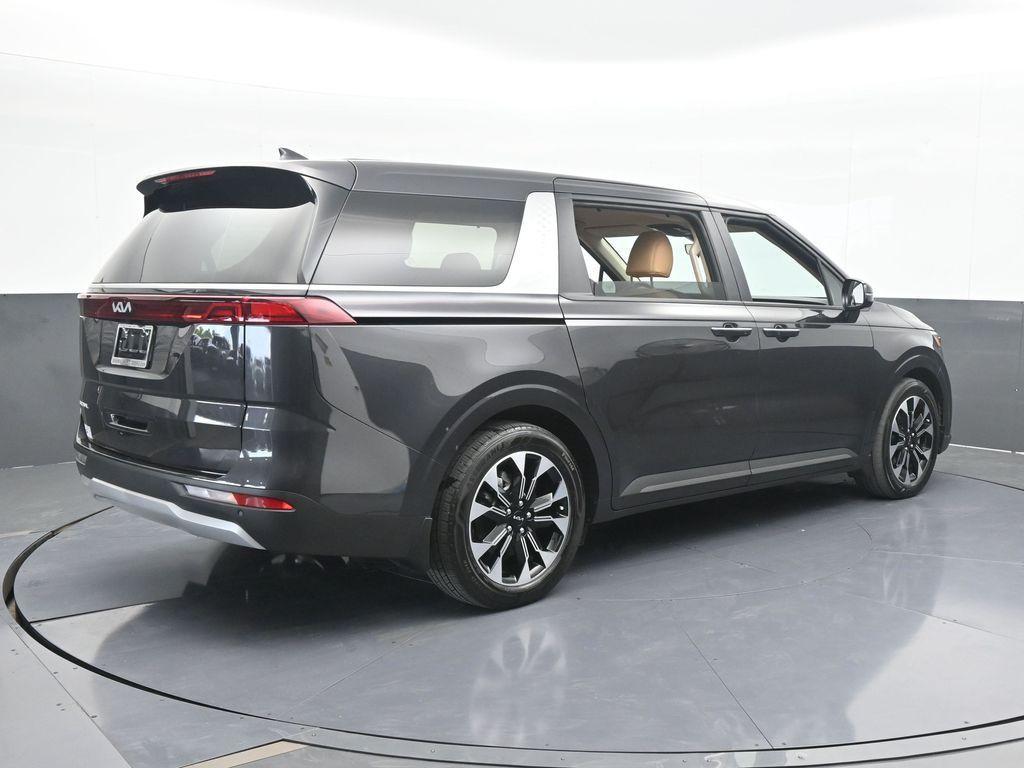 used 2024 Kia Carnival car, priced at $34,466