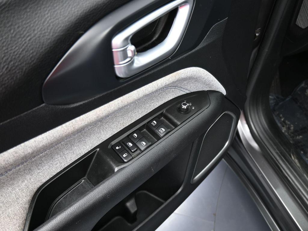 used 2022 Jeep Compass car, priced at $17,990