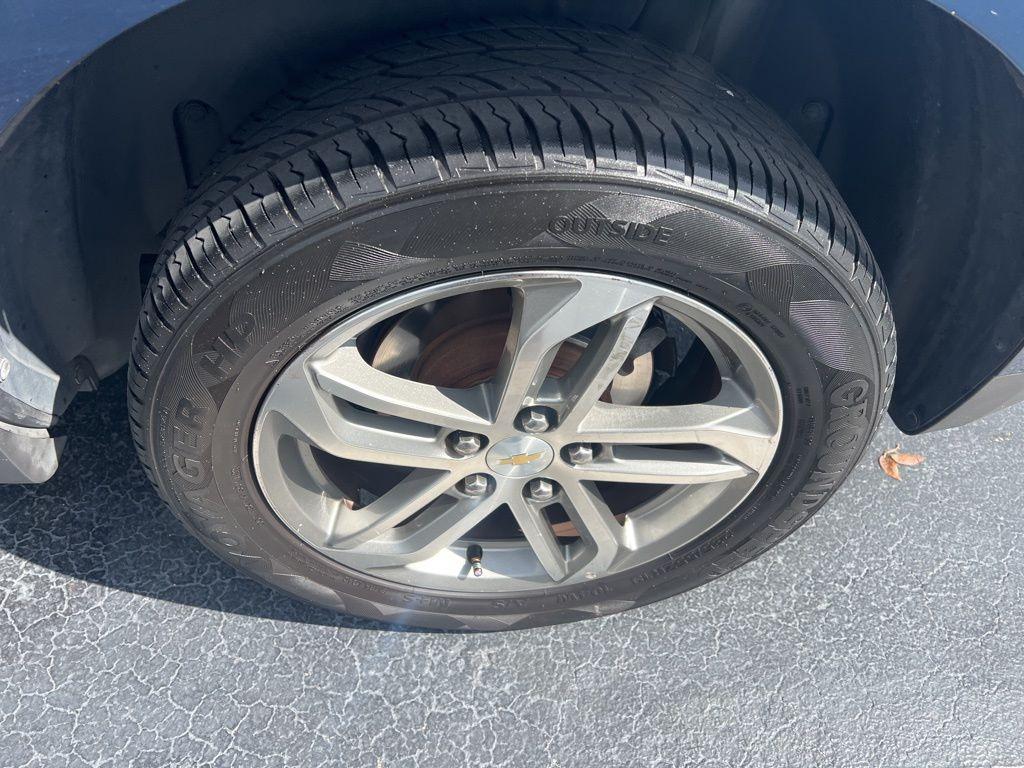 used 2016 Chevrolet Equinox car, priced at $11,700