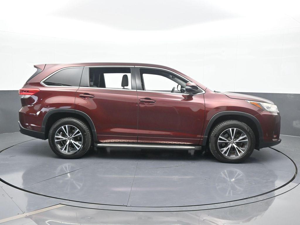 used 2017 Toyota Highlander car, priced at $17,296