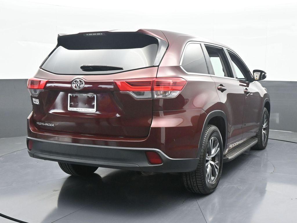 used 2017 Toyota Highlander car, priced at $17,296