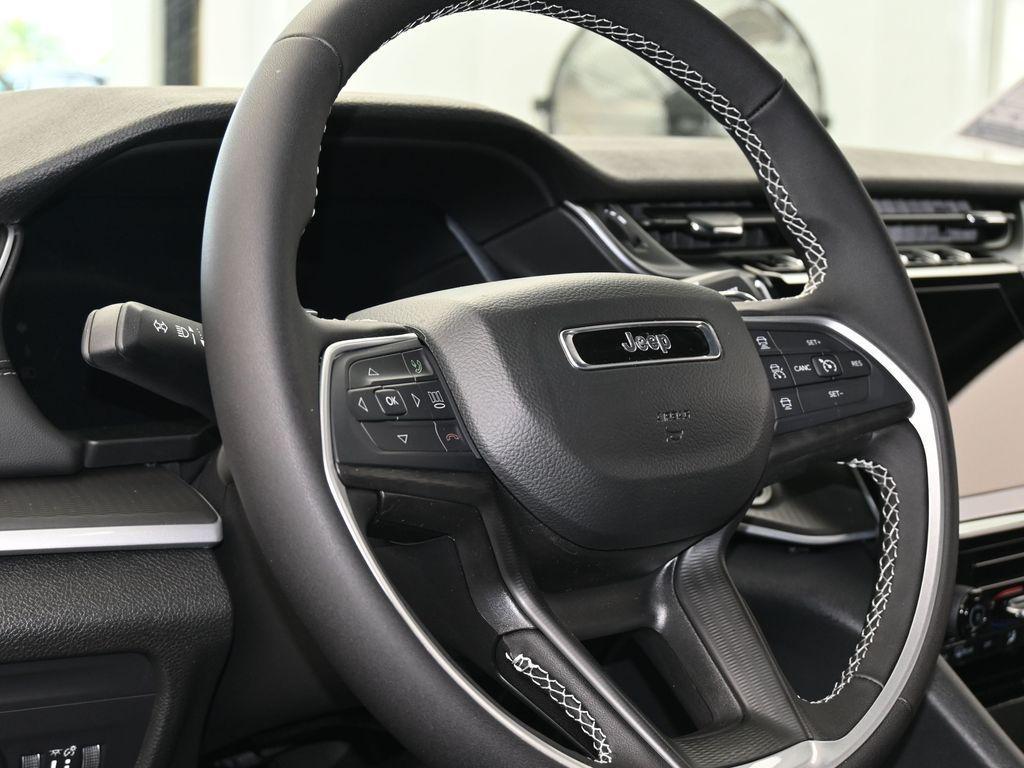 new 2025 Jeep Grand Cherokee L car