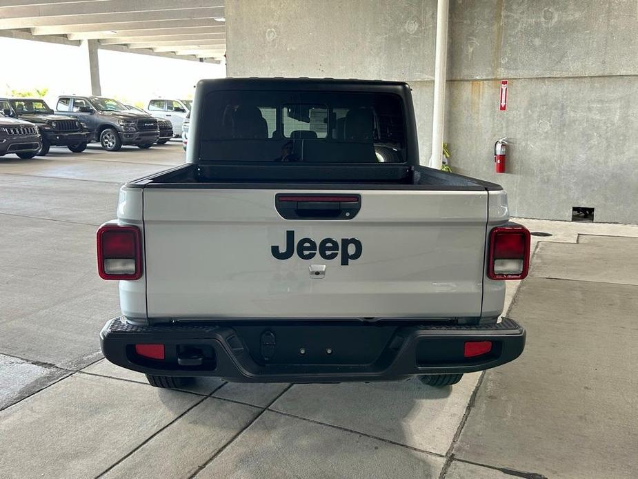 new 2024 Jeep Gladiator car, priced at $39,908