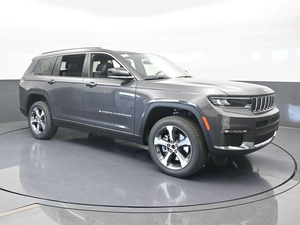 new 2025 Jeep Grand Cherokee L car