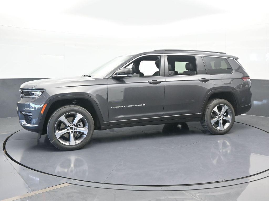 new 2025 Jeep Grand Cherokee L car
