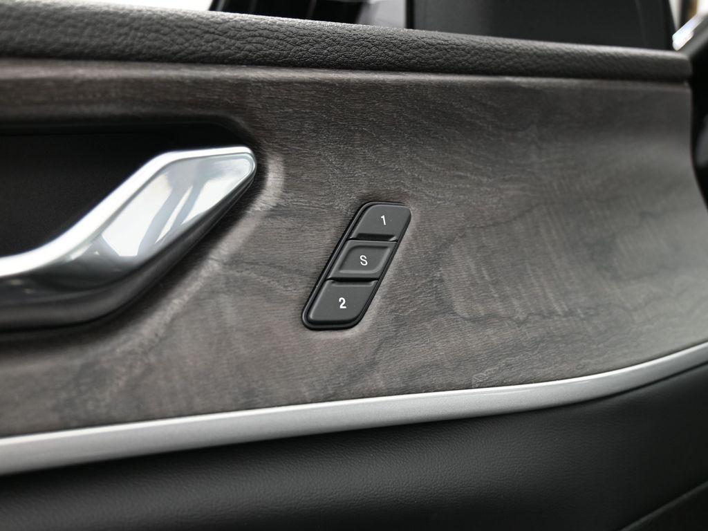 new 2025 Jeep Grand Cherokee car