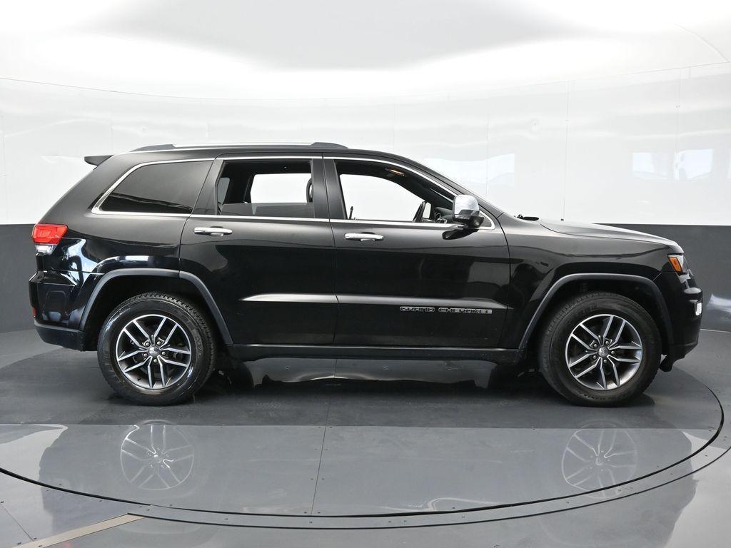used 2017 Jeep Grand Cherokee car, priced at $10,989