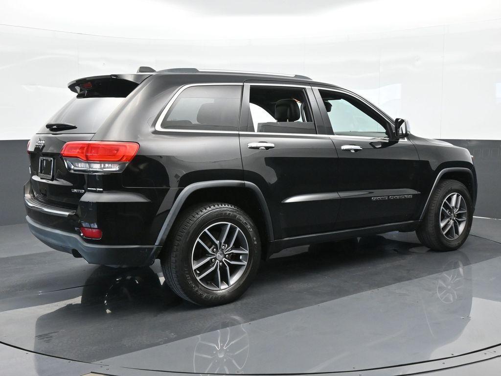 used 2017 Jeep Grand Cherokee car, priced at $10,989