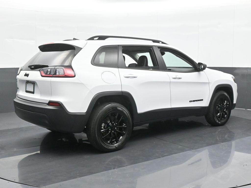 used 2023 Jeep Cherokee car, priced at $17,899