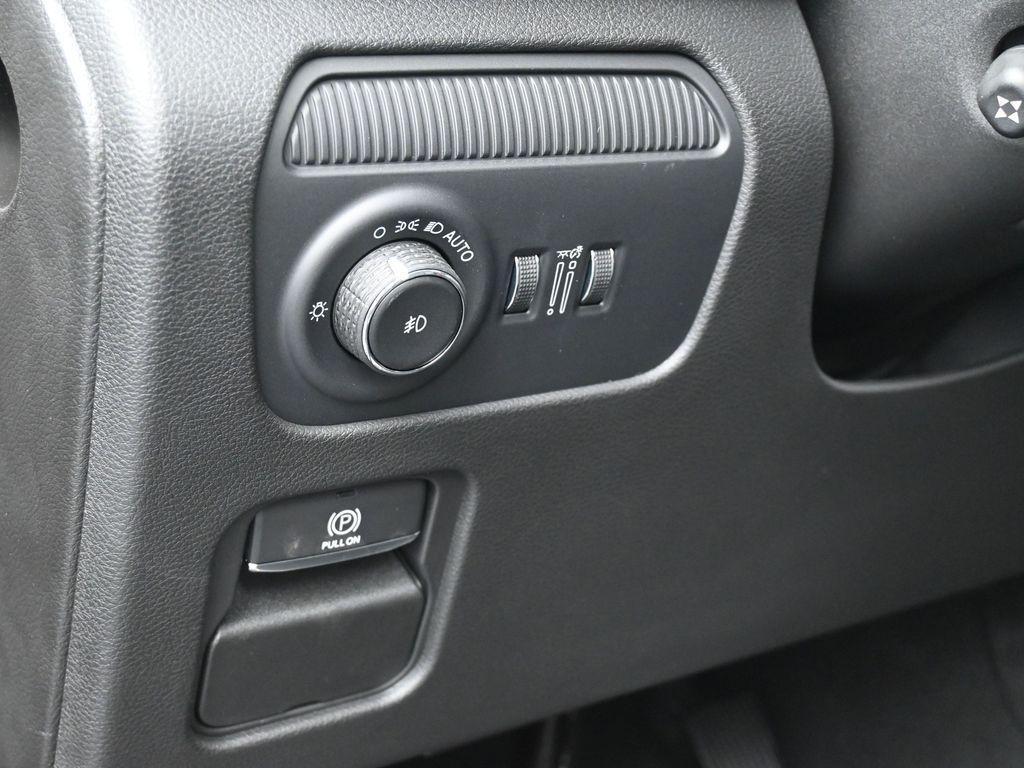 new 2025 Jeep Wagoneer L car