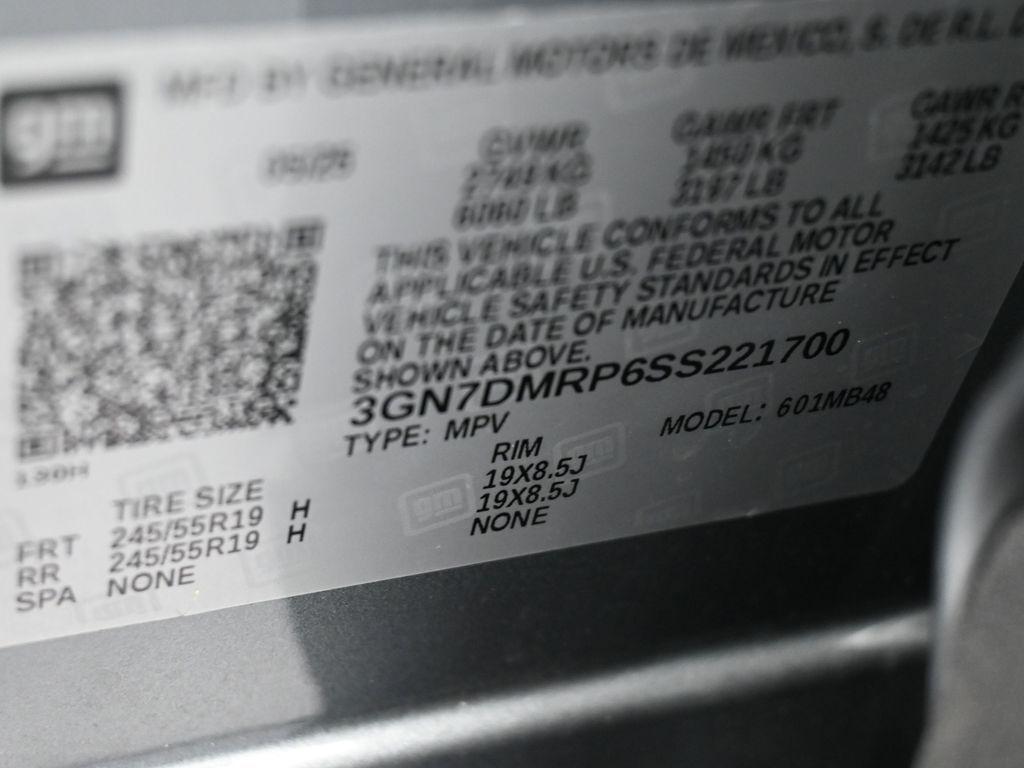used 2025 Chevrolet Equinox EV car, priced at $25,444